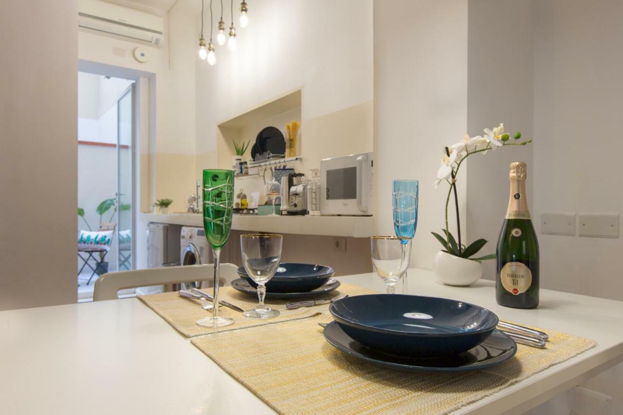 Piazza Martiri Apartment *